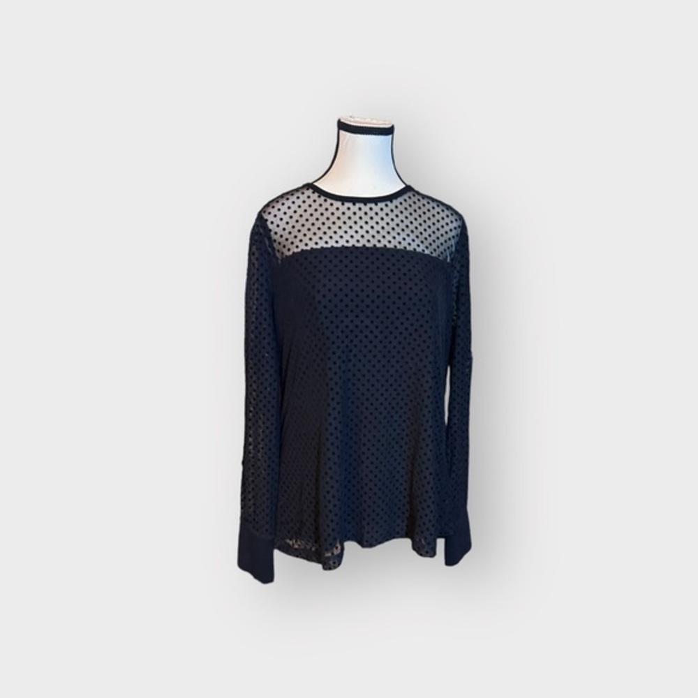 Women’s Trendsetter XL Polka Dot Mesh Panel Sleeve Top